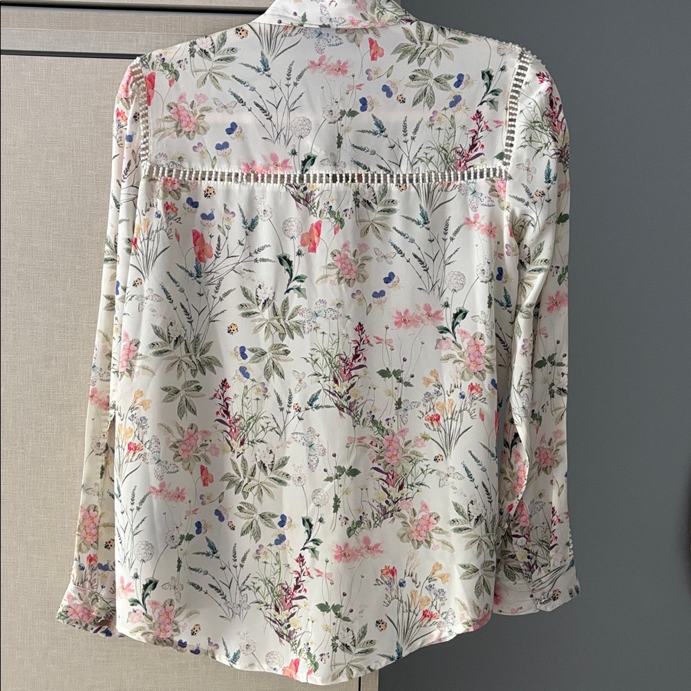 The Kooples Floral Button-Up Blouse in Ivory size XXS  ( fits a S) runs large - Picture 6 of 8